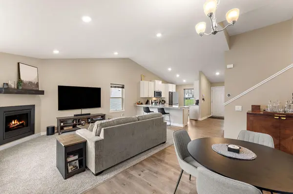 13760 Carrakay WAY, Rosemount, MN 55068