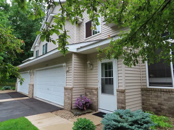 5439 Fawn CT SE, Prior Lake, MN 55372