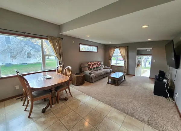 337 2nd AVE E, Halstad, MN 56548