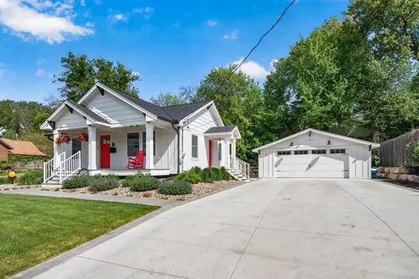 822 Laurel ST W, Stillwater, MN 55082