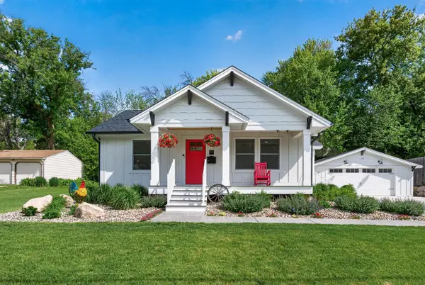 822 Laurel ST W, Stillwater, MN 55082