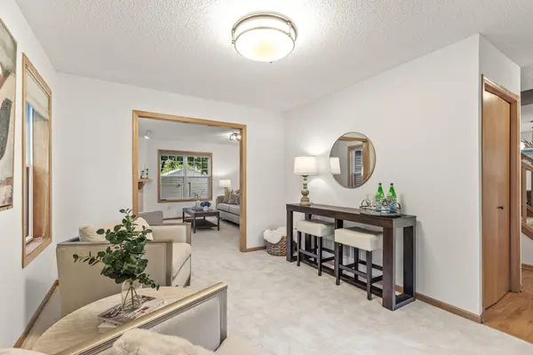 934 Randolph AVE, Saint Paul, MN 55102