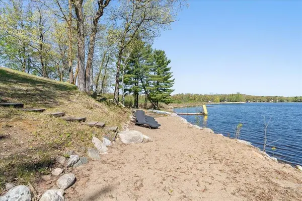 35470 Moccasin LN, Cushing, MN 56443