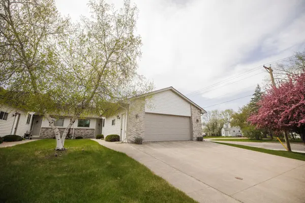 2 Line DR, Morris, MN 56267