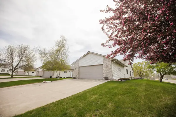 2 Line DR, Morris, MN 56267