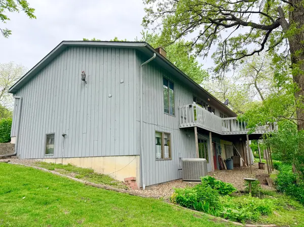 24106 Walnut DR, Albert Lea, MN 56007