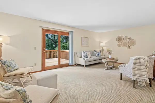 3405 Highland DR, Burnsville, MN 55337