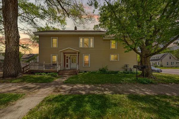3 6th AVE NW, Faribault, MN 55021