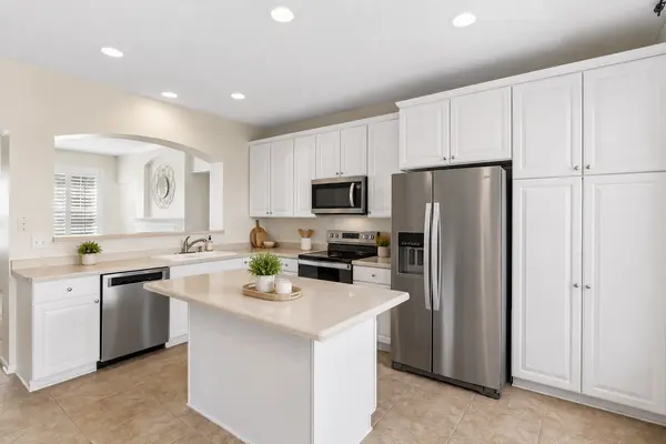 11259 Preswick BLVD, Eden Prairie, MN 55344