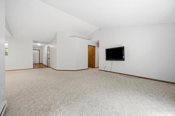 331 Maple Ridge CT, Detroit Lakes, MN 56501