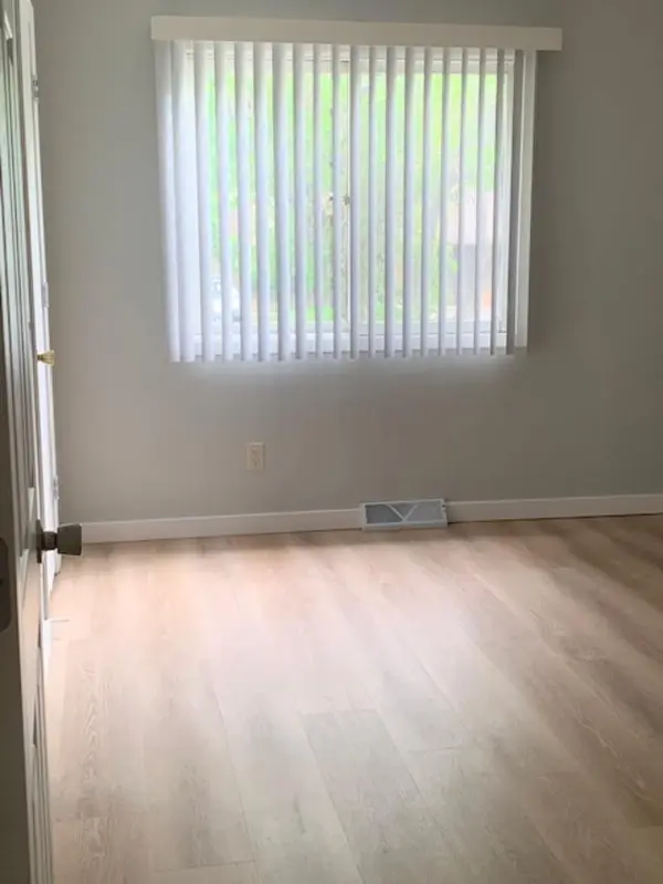 6908 Unity AVE N, Brooklyn Center, MN 55429