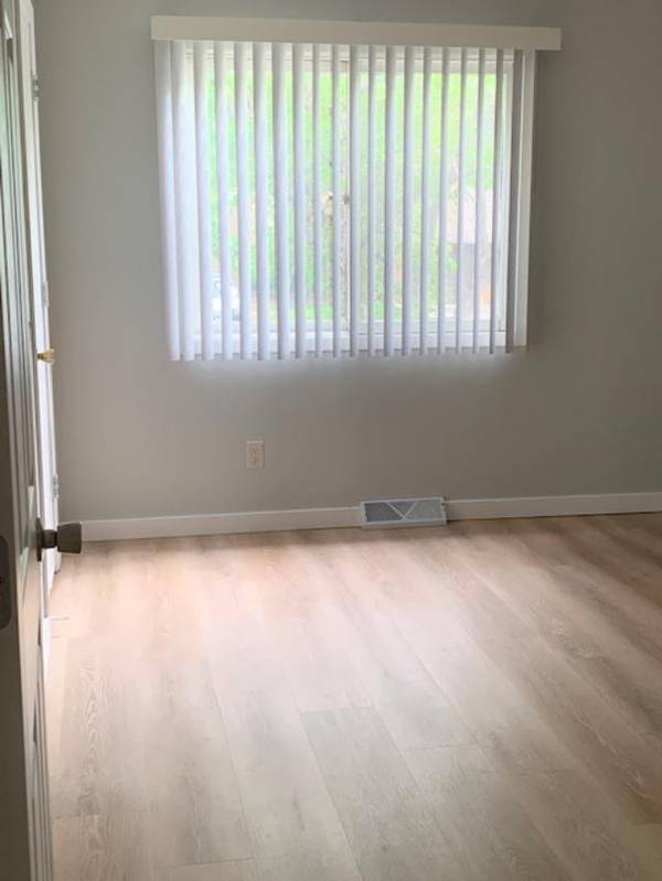 6908 Unity AVE N, Brooklyn Center, MN 55429