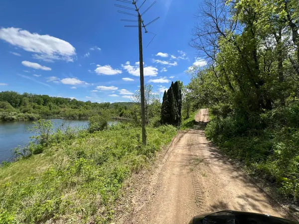 513 Old Bench ST, Red Wing, MN 55066