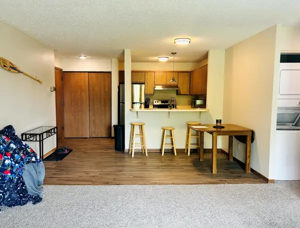 7675 142nd ST W #215, Apple Valley, MN 55124
