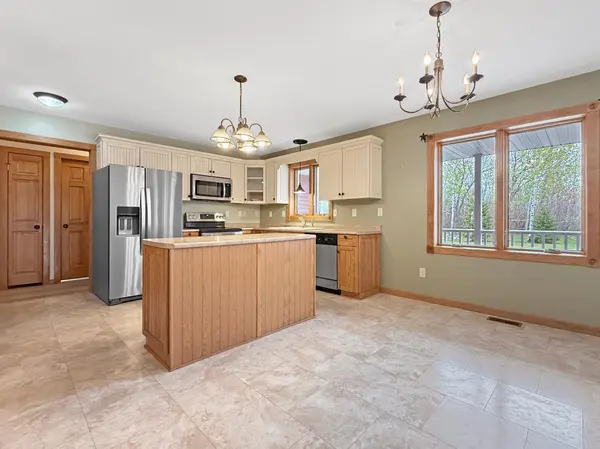 3249 Woodland Hills DR SE, Bemidji, MN 56601