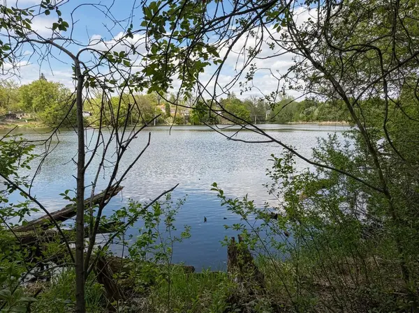 202 W Everett AVE, Fergus Falls, MN 56537