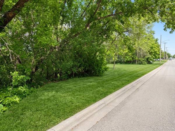 202 W Everett AVE, Fergus Falls, MN 56537