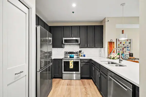 645 N 1st ST #300, Minneapolis, MN 55401