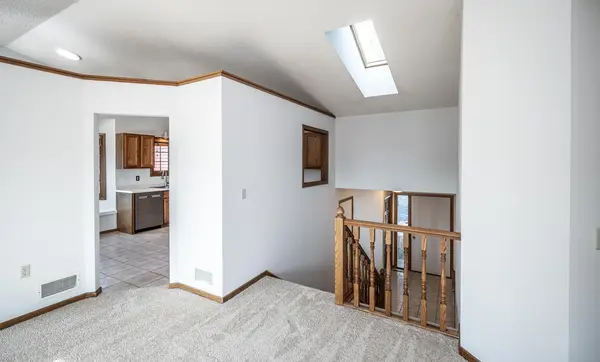 1500 Lakeview Curve, Eagan, MN 55122
