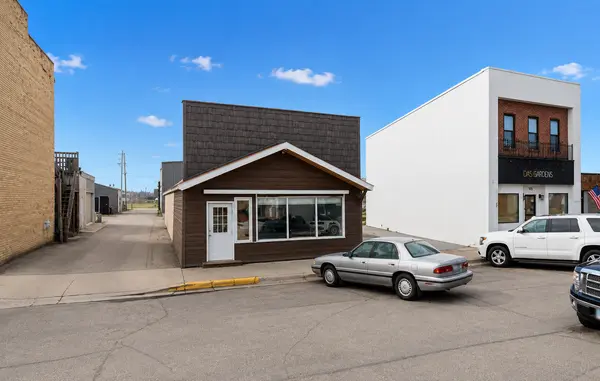 111 WABASHA AVE NE, Warroad, MN 56763