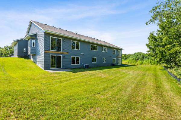 2040 13th ST NW, Faribault, MN 55021