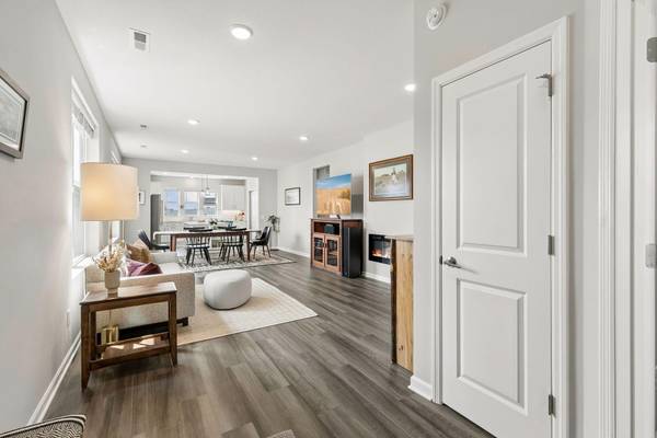 15032 Athgoe DR, Rosemount, MN 55068