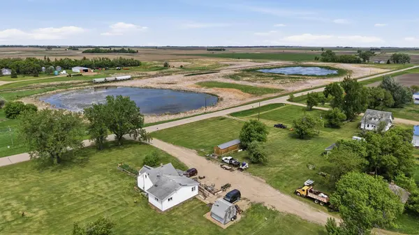 204 EAST ST S, Stirum, ND 58069