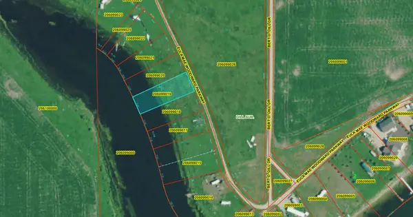 112 EULA MAE WOODWARD Pkwy SW, Milnor, ND 58060