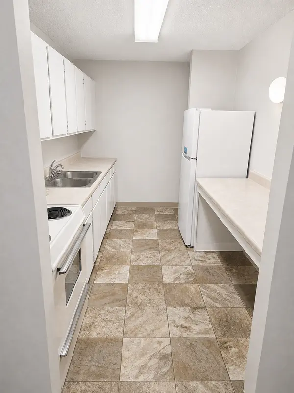 808 Hills AVE #S207, Jackson, MN 56143