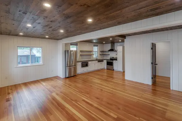 24985 Lakewood LN, Nisswa, MN 56468