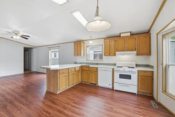 1403 Concord ST S #33, South Saint Paul, MN 55075
