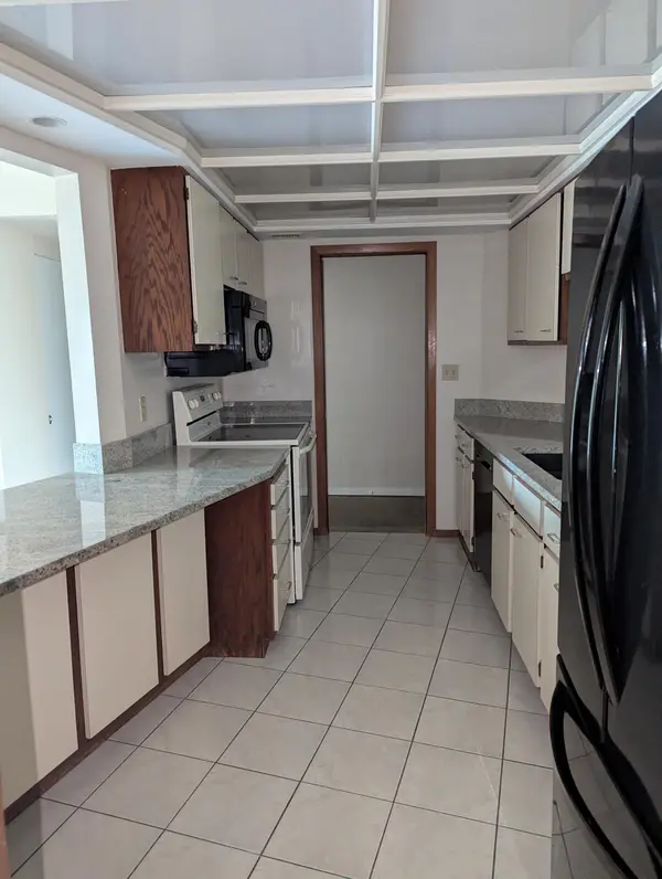 210 W Grant ST #417, Minneapolis, MN 55403