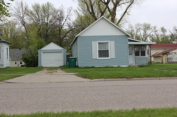 336 W Main ST W, Mayville, ND 58257