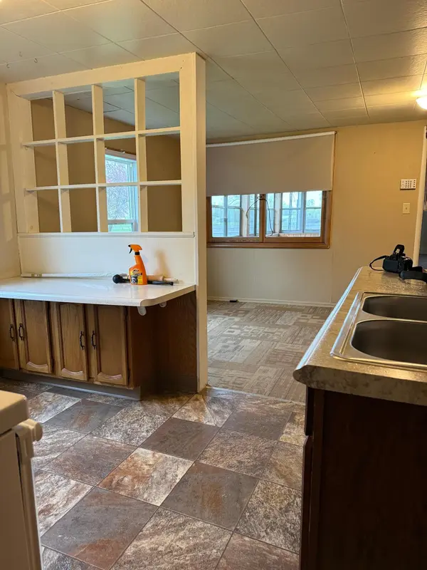 336 W Main ST W, Mayville, ND 58257