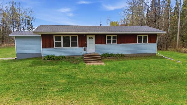 11128 Johnson RD, Chisholm, MN 55719