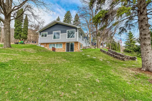 40834 Backroad TRL, Pelican Rapids, MN 56572