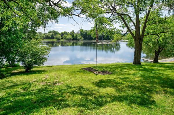 3893 Victoria ST N, Shoreview, MN 55126
