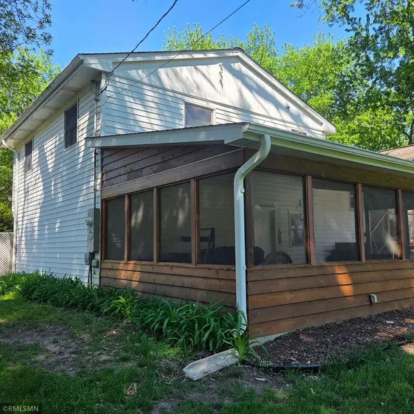 16401 Temple DR S, Minnetonka, MN 55345