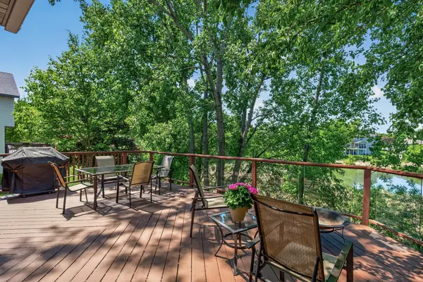7148 Maryland CIR, Savage, MN 55378