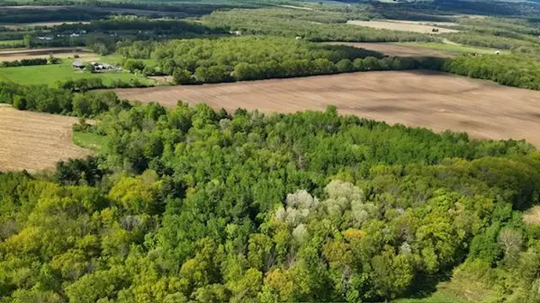 xxx Vista RD, Taylors Falls, MN 55084
