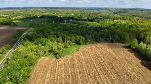 xxx Vista RD, Taylors Falls, MN 55084