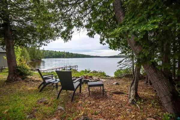 89 Boulder BLVD, Hovland, MN 55606