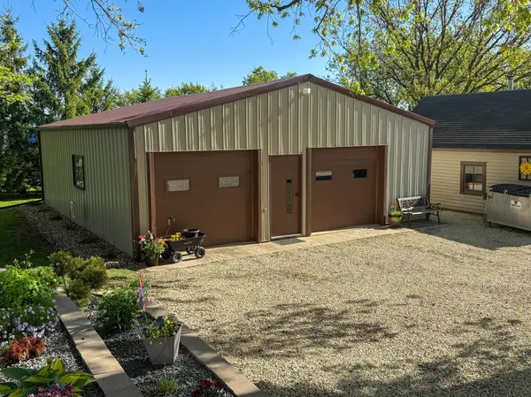 406 2nd ST NE, Dodge Center, MN 55927