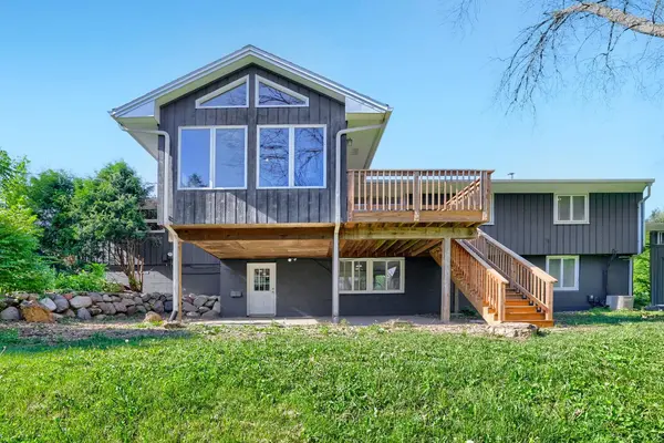 3501 W 103rd ST, Bloomington, MN 55431