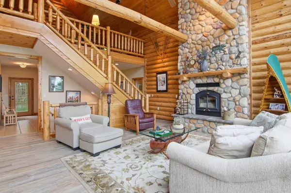 E8200 260th AVE, Elk Mound, WI 54739