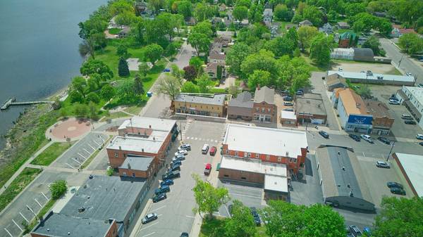 121 Main AVE W, Winsted, MN 55395