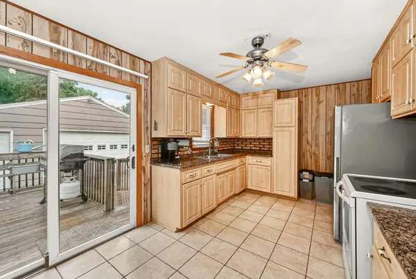 2412 25th ST NW, Rochester, MN 55901