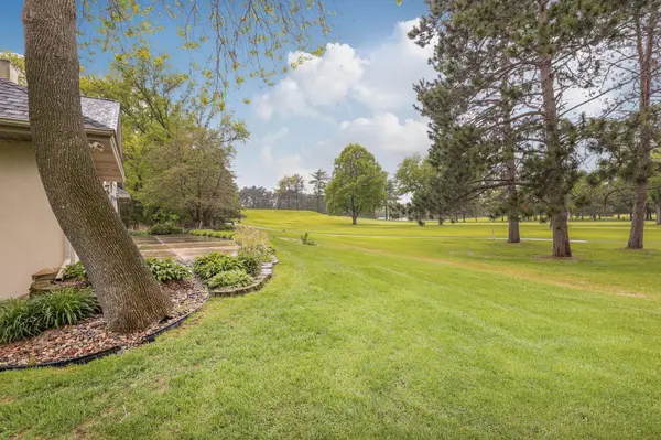 3103 Golf TER, Saint Cloud, MN 56301