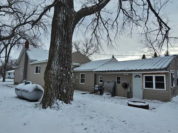 705 Neill ST, Buxton, ND 58218