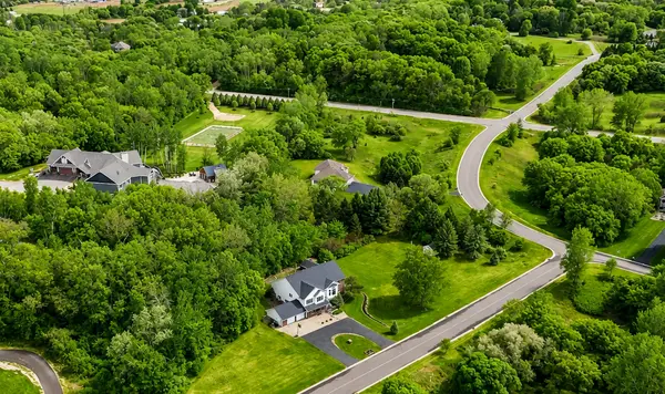 9655 Barton TRL, Inver Grove Heights, MN 55077